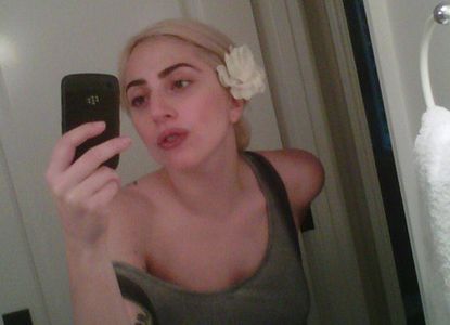 Леди Гага без макияжа