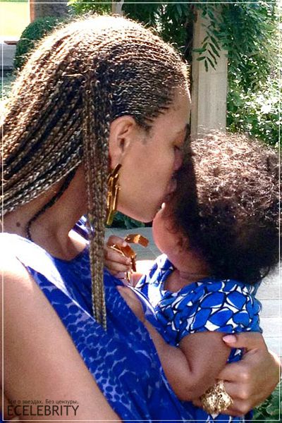 Бейонсе и Jay-Z наслаждаются воспитанием малышки Блю Айви