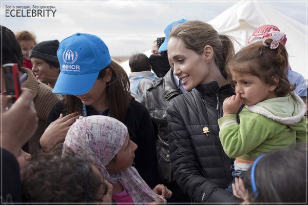 Анджелина Джоли посетила лагерь беженцев Заатари