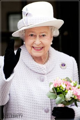 Королева Елизавета II поздравит всех с Рождеством в 3D